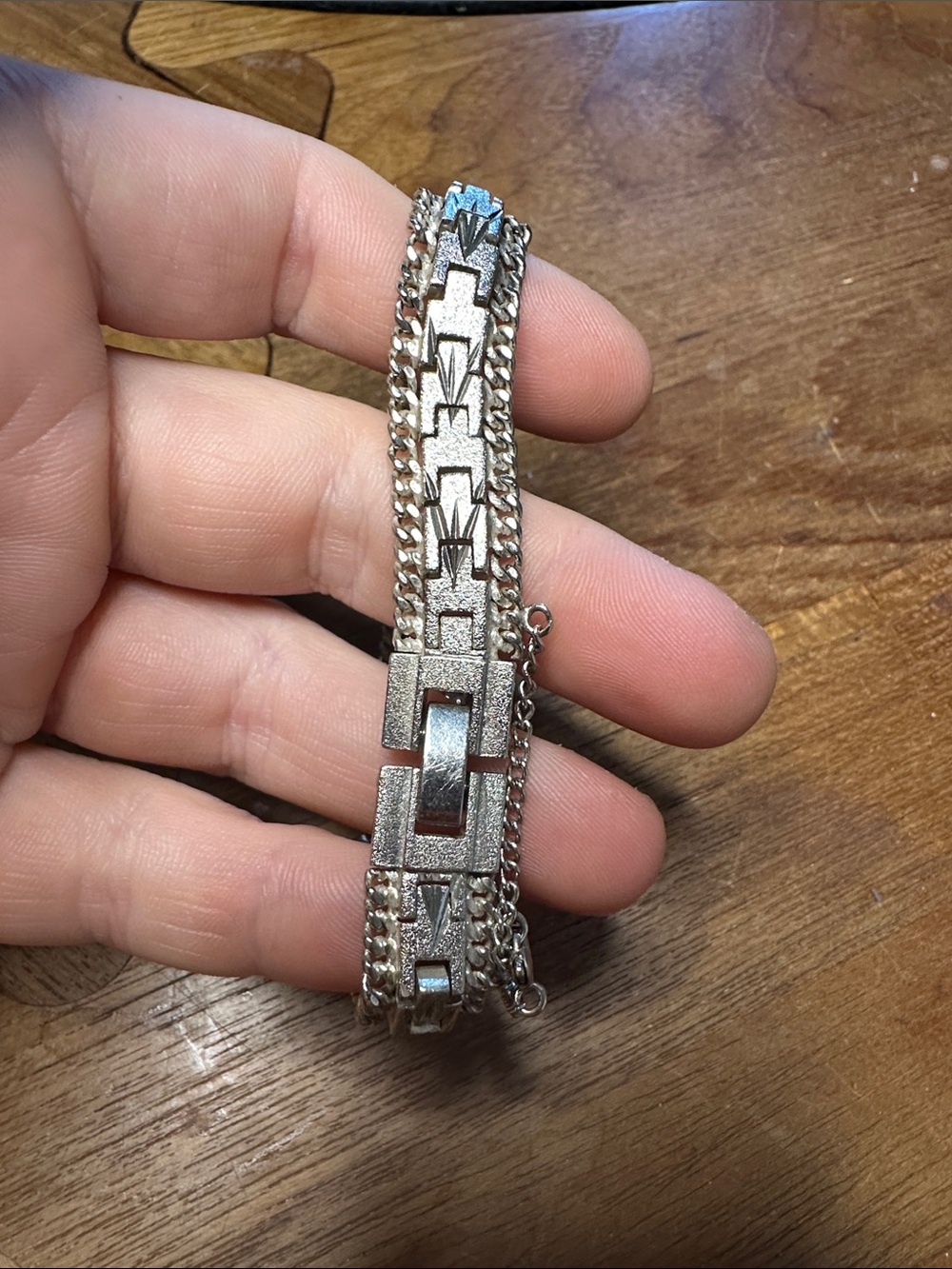 Textured Silver Link Bracelet with Rope Edge - Picture 2 of 5